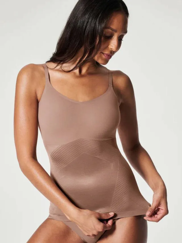 SPANX SPANXshape™ Invisible medium corrigerend hemd donkerbeige