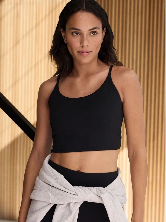 Next Dames - Active kortere sportbeha met onzichtbare ondersteuning - Zwart Black