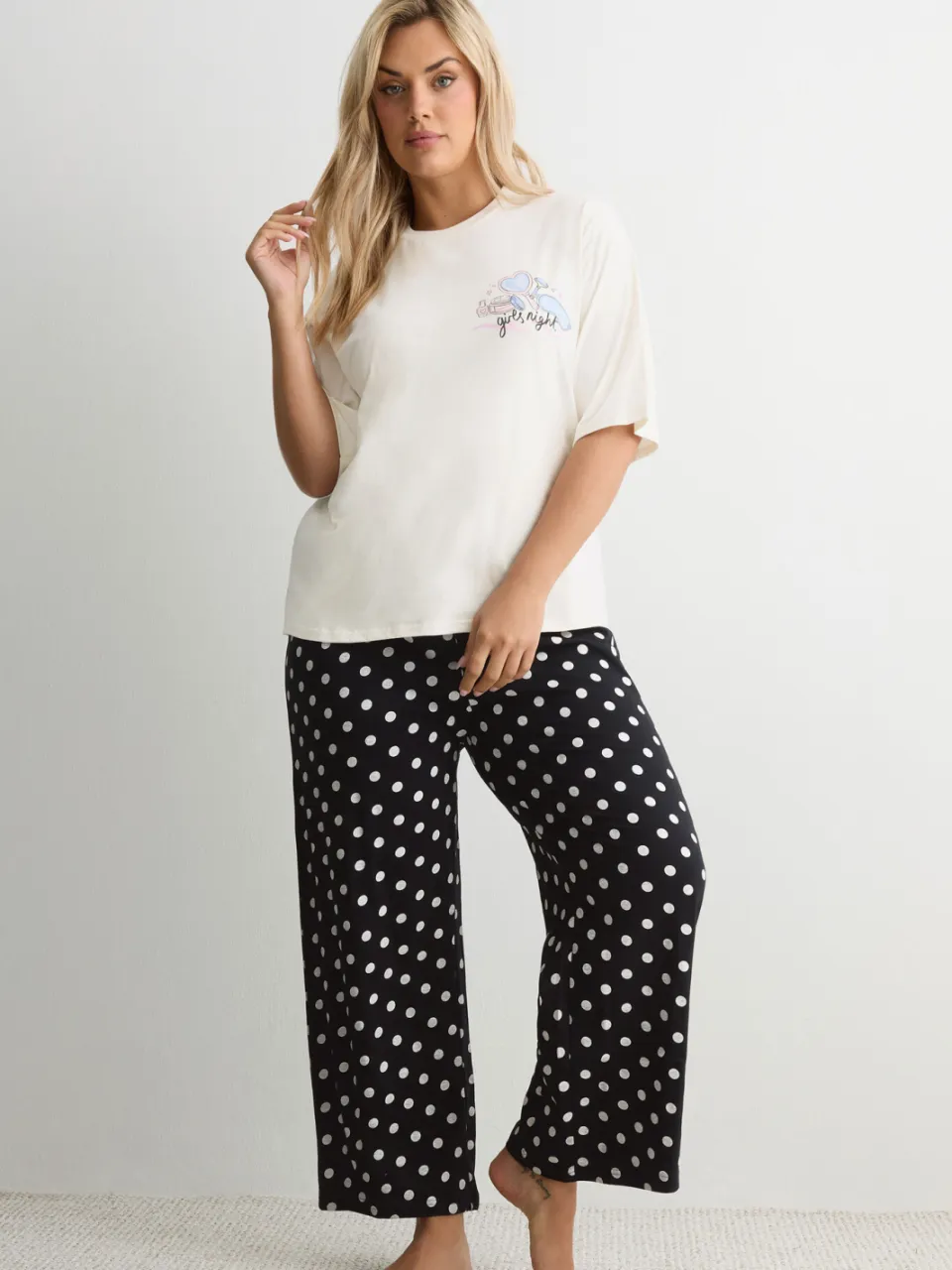 Yours Ivoorwitte 'Girls Night' Pyjamaset Met Stippen-42, foto 2