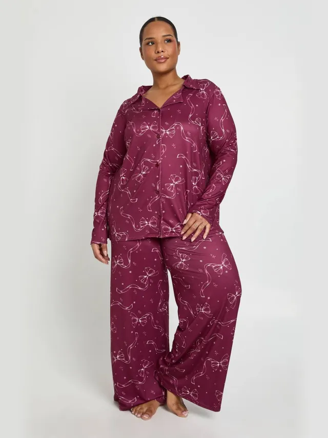boohoo Dames Plus Boogprint Overhemd met Lange Mouwen & Broekpyjama Set Bordeaux Rood