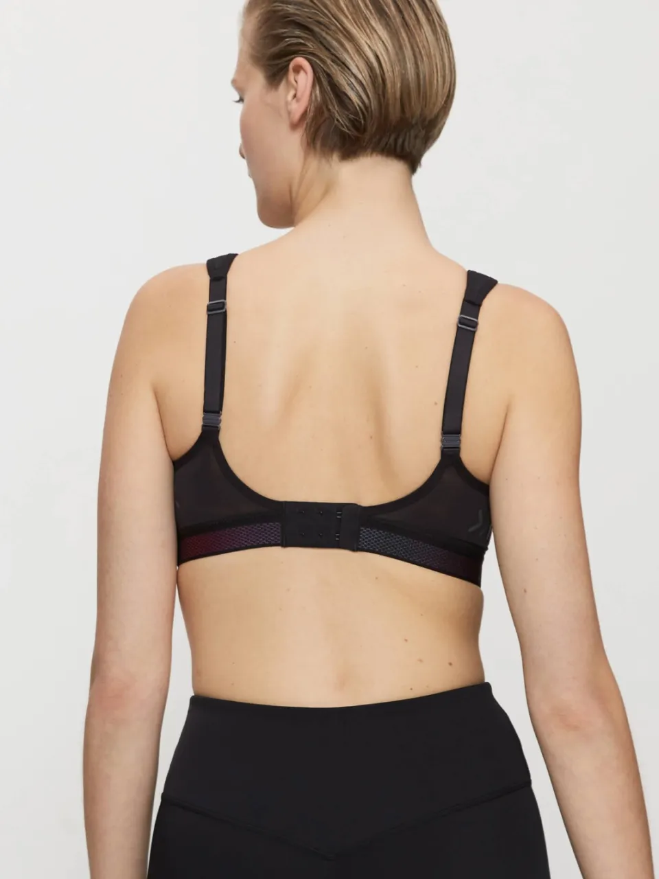 Triumph Triaction Cardio Cloud sportbeha zwart, foto 6