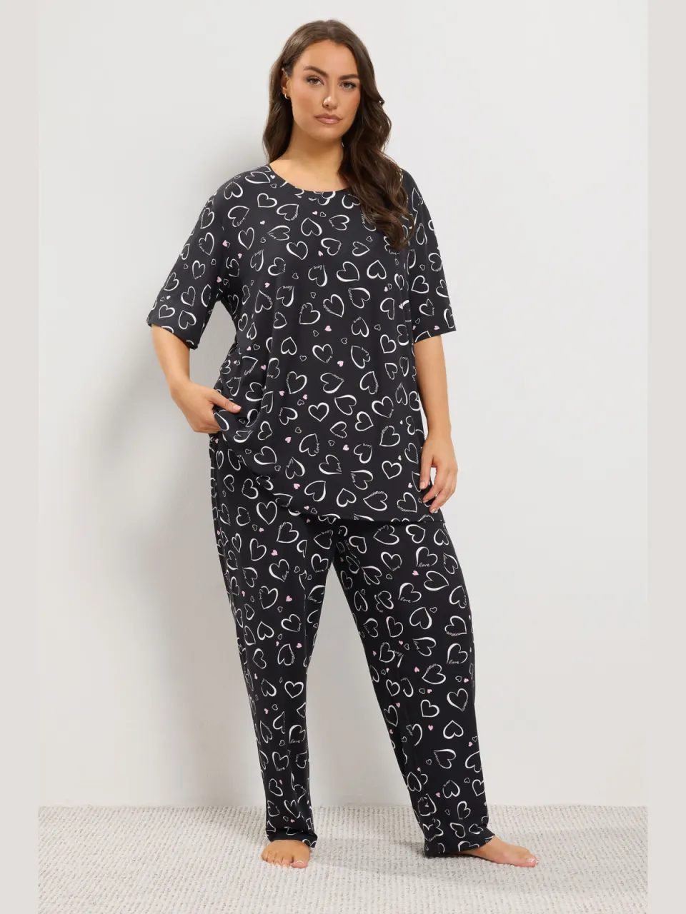 Yours Curve Pyjama Met Hartprint En Wijde Pijpen In Zwart-44 Black