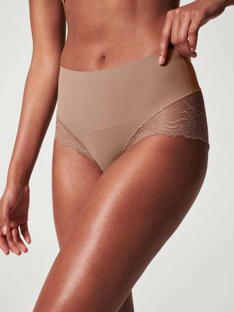 Spanx SPANXsupersmooth™ Undie-tectable licht corrigerende Lace Hi-Hipster donkerbeige, foto 5
