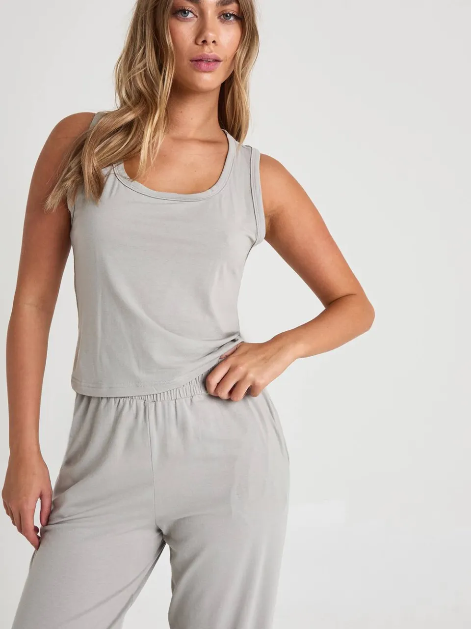 boohoo Dames Modal Hemd & Wijde Pijpen Broek Pyjama Set grijs, foto 2