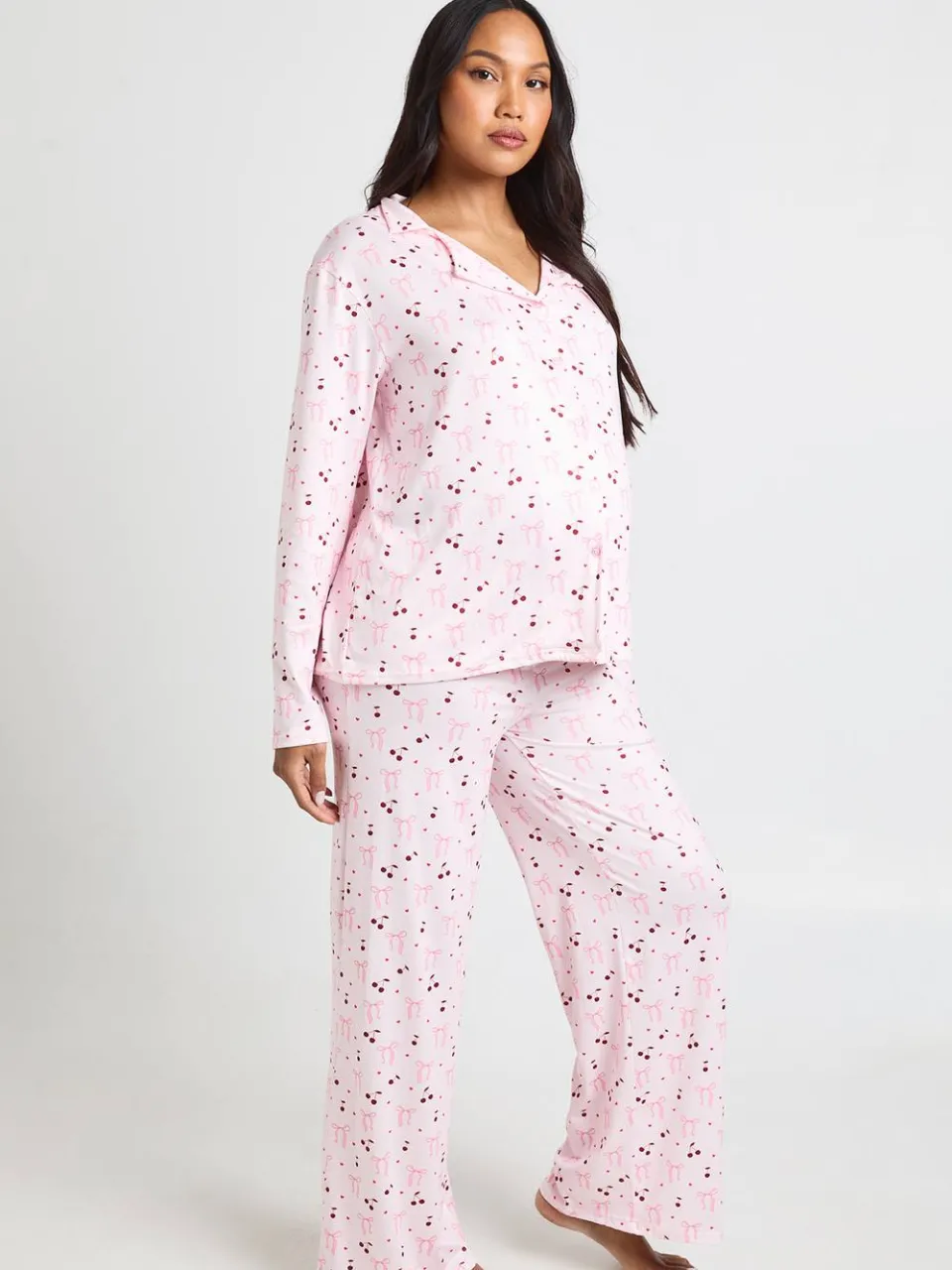 boohoo Dames Zwangerschaps Pyjama Set Met Strik En Hartjesprint Lange Mouwen Shirt & Broek roze, foto 2