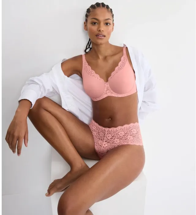 Triumph Amourette W01 Beugel-BH – Kant – Comfort & Steun – Pastel Roze - 90