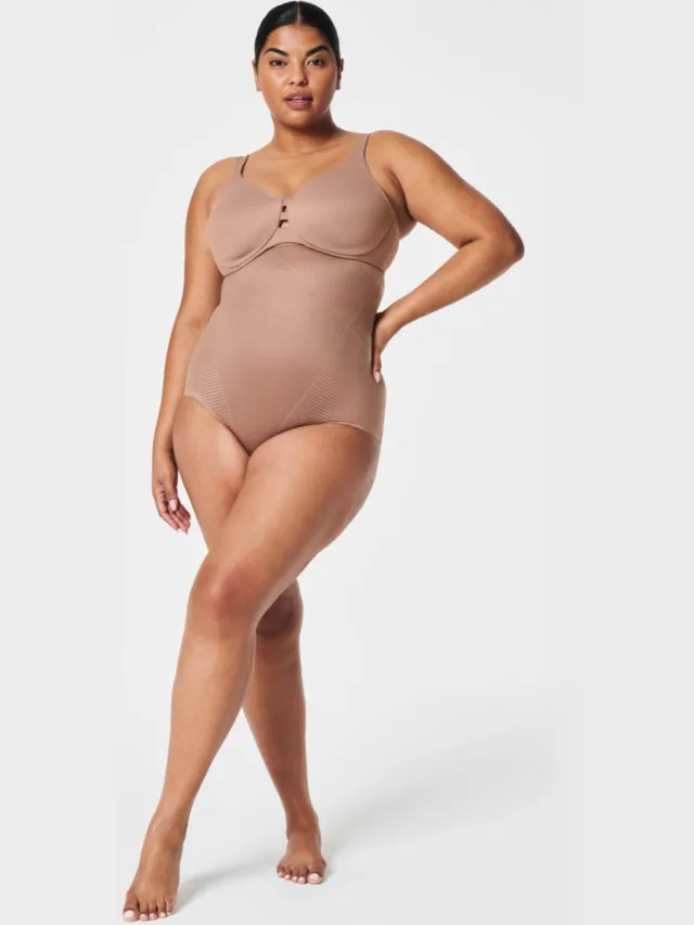 SPANX SPANXshape™ Invisible high waist medium corrigerende slip donkerbeige