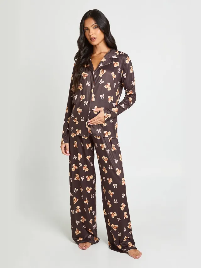 boohoo Dames Zwangerschaps Pyjamaset Met Berenprint - Shirt Met Lange Mouwen & Broek Chocoladebruin