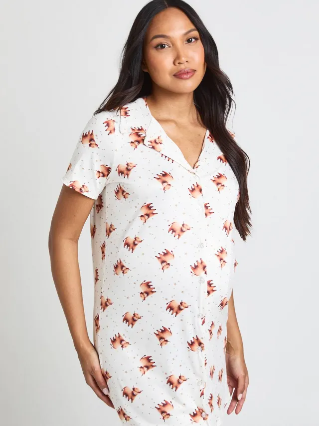 boohoo Dames Zwangerschaps Nachthemd Met Hooglandkoeien Print En Knoopsluiting Met Kraag Light Brown