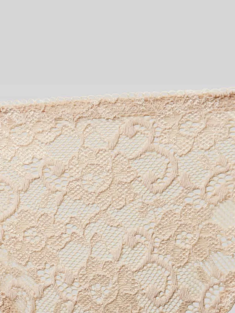 Triumph String in semi-transparant design, model 'AMOURETTE' beige, foto 3