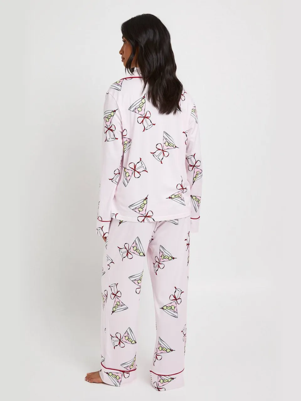 boohoo Dames Petite Martini Print Pyjama Set Met Paspeldetail Lange Mouwen & Broek baby roze, foto 2