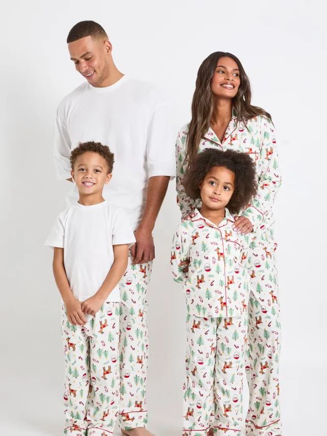 boohoo Dames Dames bijpassende familie kerstprint baby fleece langmouwen shirt & broek pyjamaset Multicolor