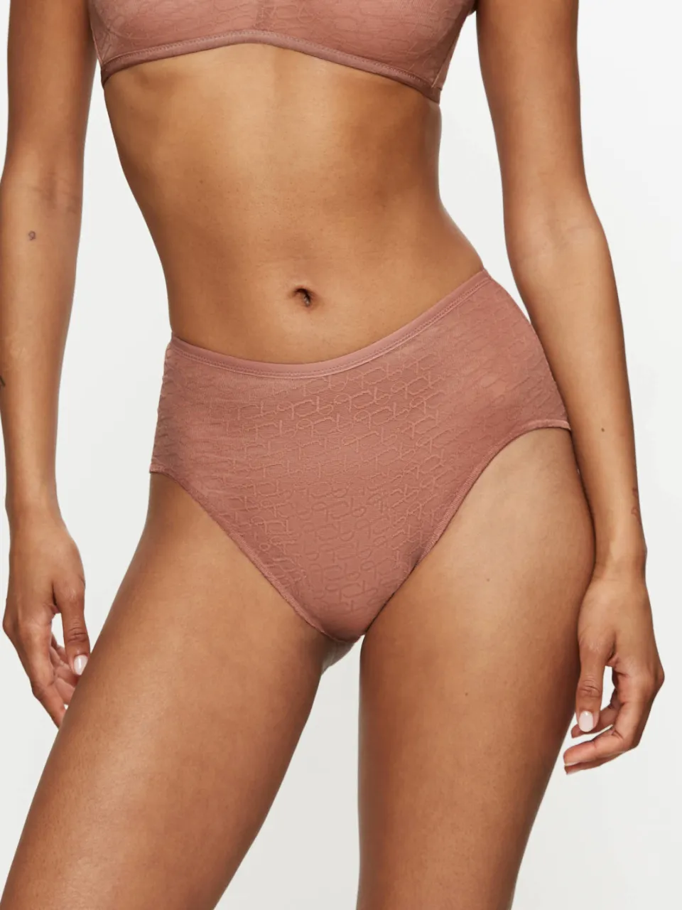 Triumph Signature Sheer maxislip bruin