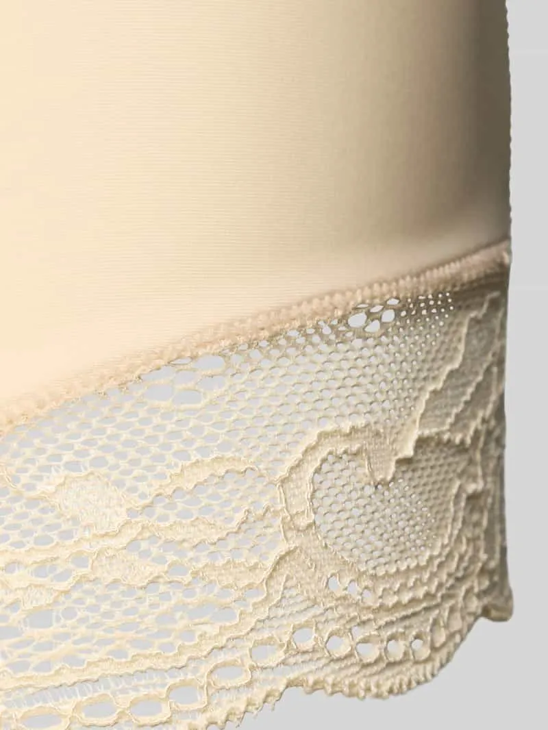 MAGIC Bodyfashion Slip met elastische band en kant beige, foto 3