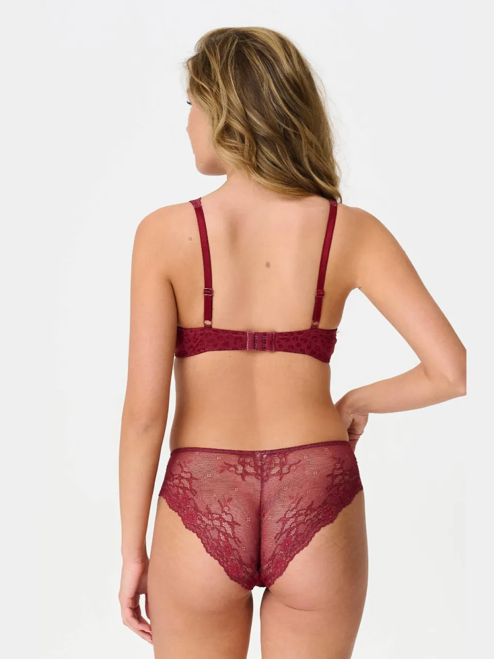 Lingadore Daily voorgevormde T-shirt-bh met beugel donkerrood, foto 3