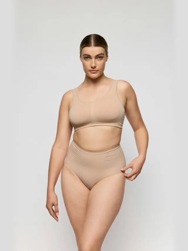 PrimaDonna medium corrigerende slip Nudda lichtbeige