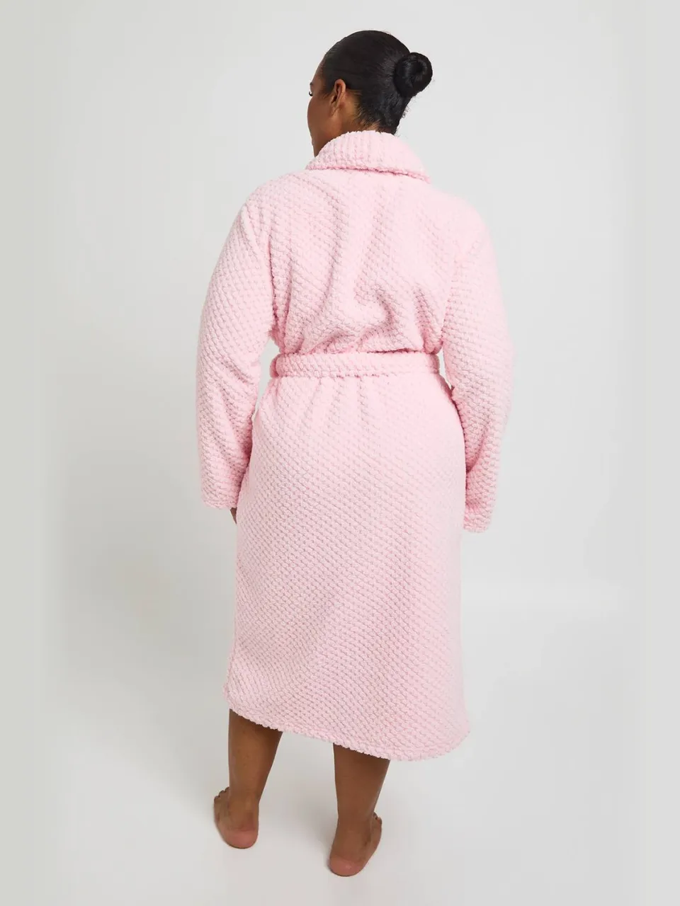 boohoo Dames Plus Wafel Fleece Lange Badjas lichtroze, foto 2