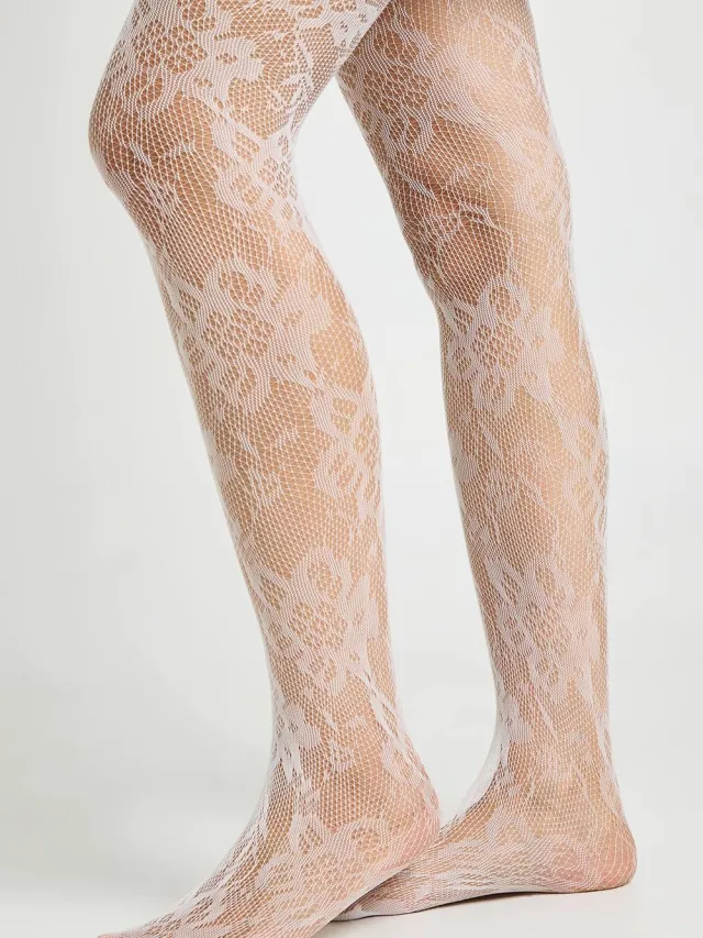 boohoo Dames Witte Panty Met Verspreide Bloemenprint En Visnetpatroon