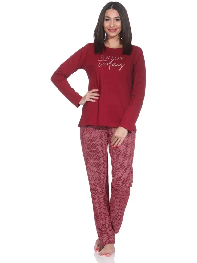 Normann dames pyjama met lange mouwen in een prachtige look rot