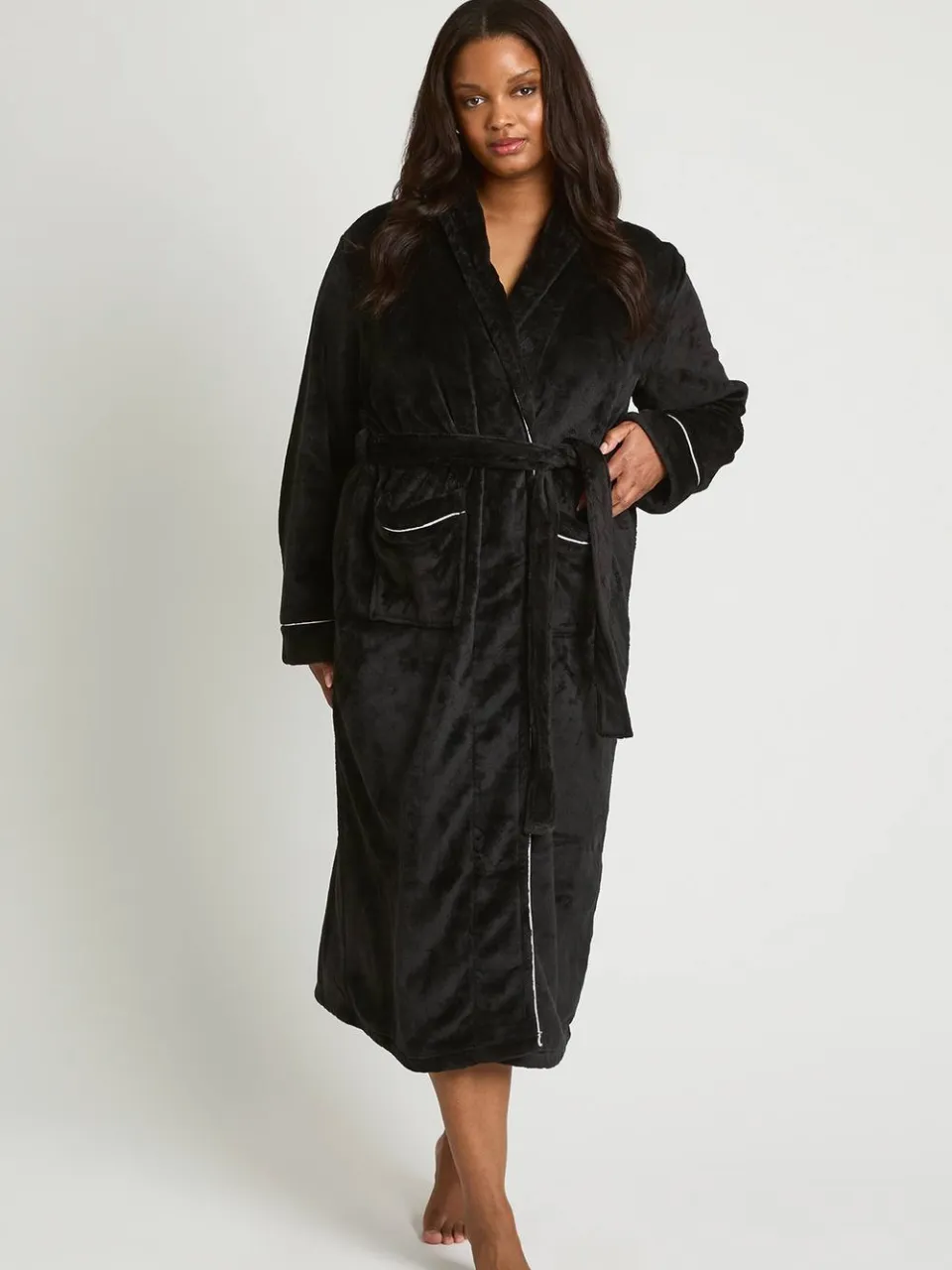 boohoo Dames Plus Fleece Kamerjas Met Paspeldetail Lang Model zwart, foto 2