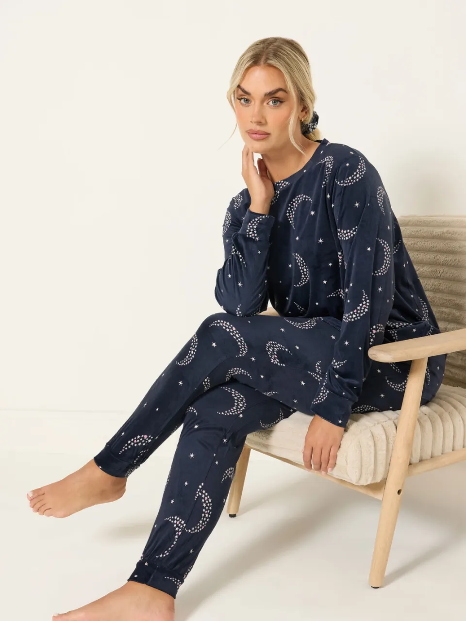 Yours Marineblauwe Maan & Ster Fleece Pyjama & Scrunchie Set-48 Blue