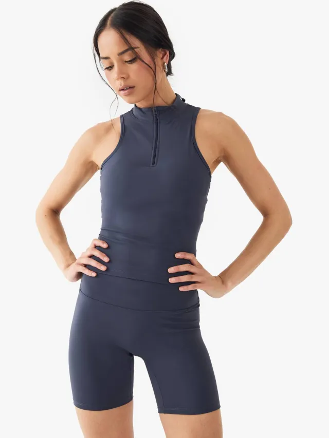 boohoo Dames DSGN Studio Supersoft Peached Sculpt Gevoerde Zip Racer Sportbeha Midnight Blue