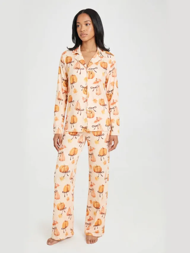 boohoo Dames Herfst Pyjama Set Met Pompoen En Strik Print Lange Mouw & Broek Perzik