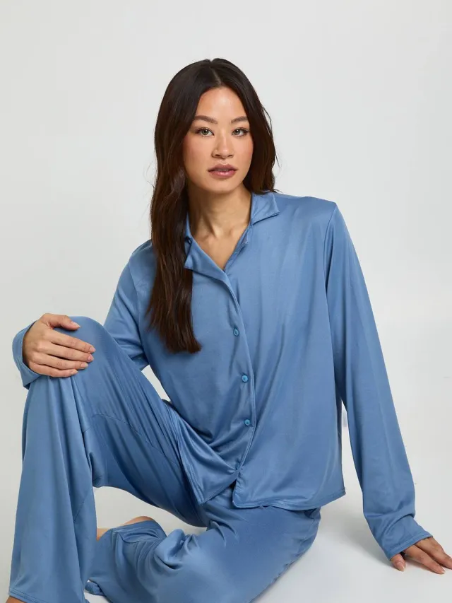 boohoo Dames Lang overhemd met lange mouwen & broekpyjamaset Stoffig Blauw