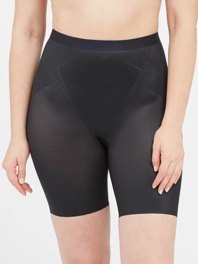 Spanx SPANXshape™ Invisible Mid-Thigh Short - Kleur Very Black zwart