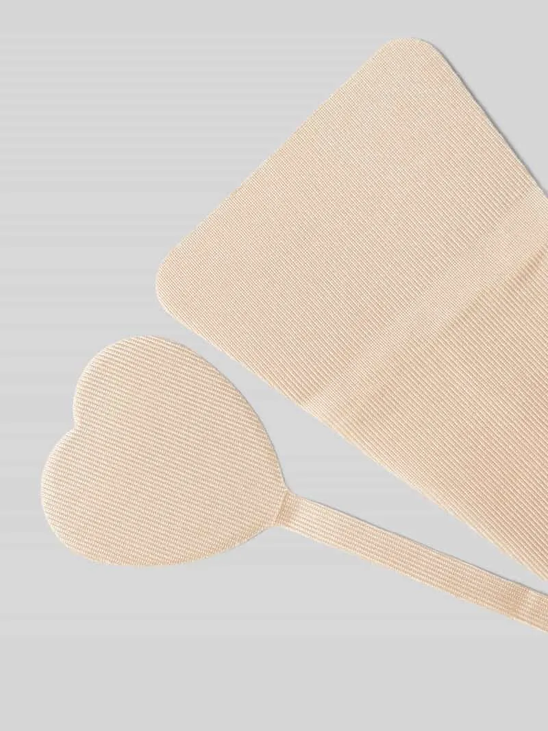 MAGIC Bodyfashion String met lijm in een set van 4 stuks, model 'Invisible' beige, foto 2