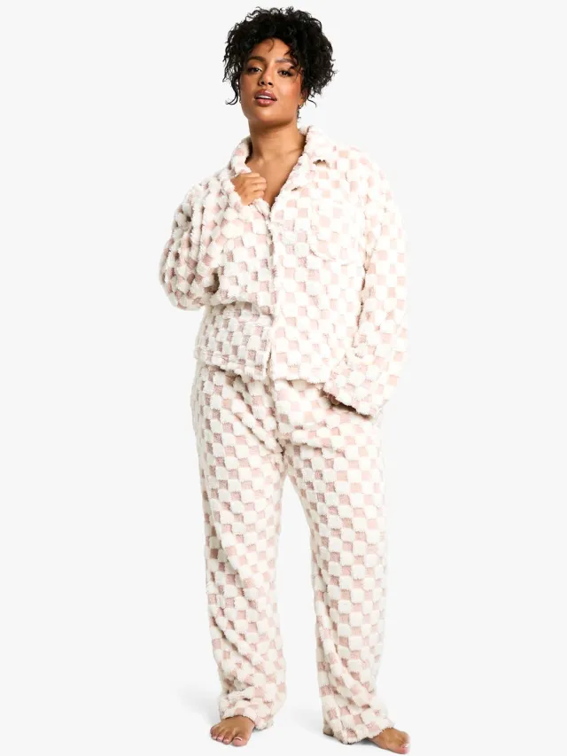 boohoo Dames Plus Baby Roze Geruite Pyjama Set met Knoopsluiting aan de Voorkant