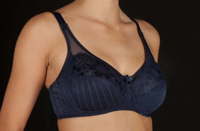 Selene scarlet BH zonder beugels maat 90B marino marine