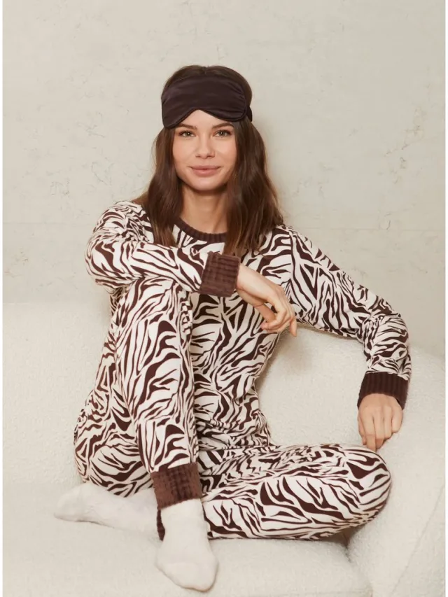 Barandi Ferrara Damespyjama – Lange Mouwen en Lange Broek – Zebraprint – Ecru/Bruin