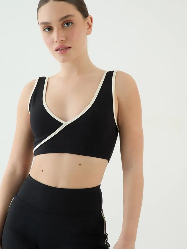 DSGN Studio Dames Dsgn Studio Sculpt Sportbeha Met Wikkelvoorpand Zwart
