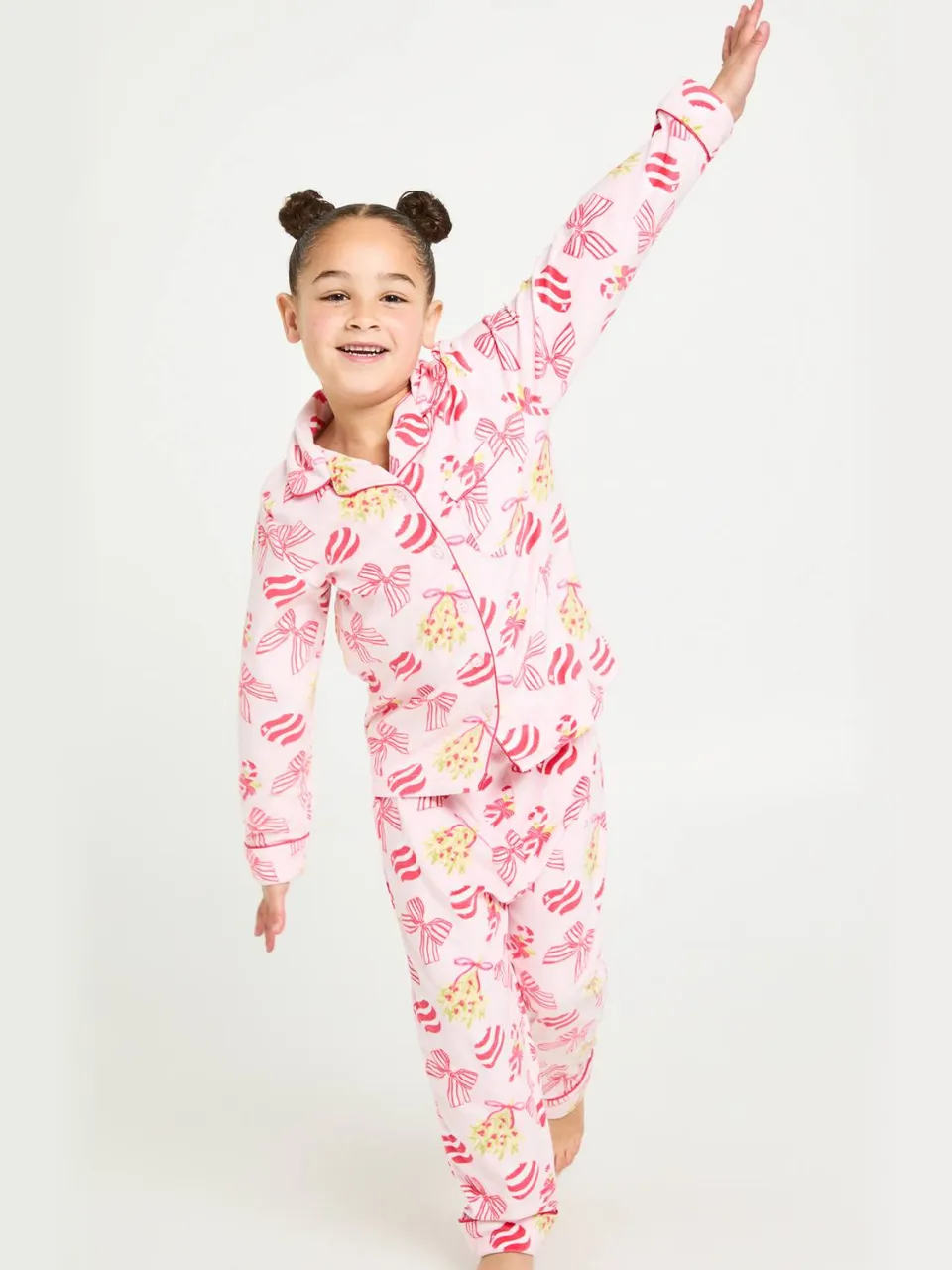 boohoo Dames Kinder Bijpassende Familie Baby Fleece Kerst Print Lange Mouw Shirt & Broek Pyjama Set lichtroze, foto 4