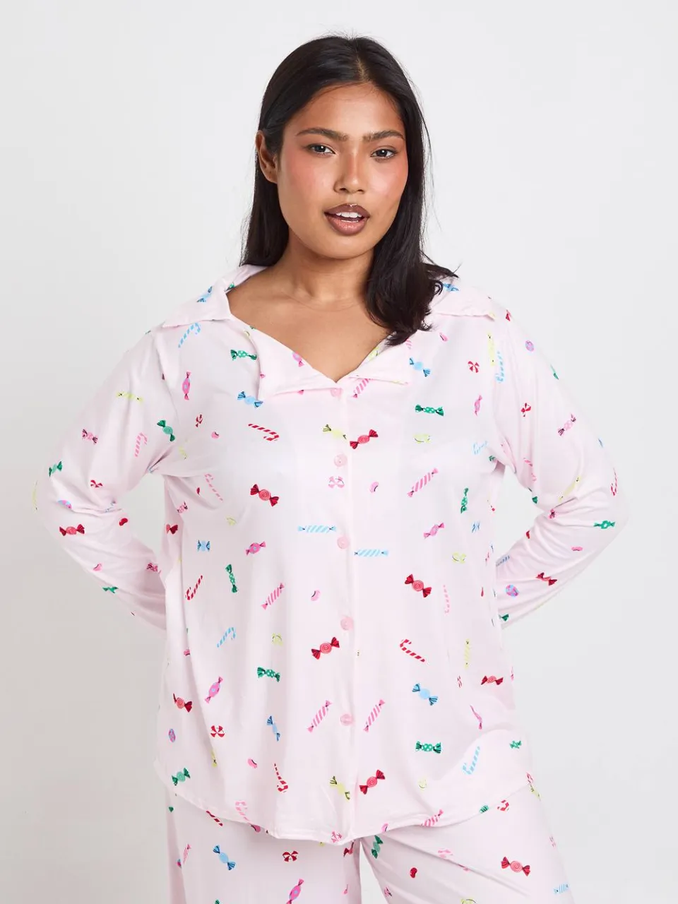 boohoo Dames Plus Pyjama Set Met Zoete Print Shirt Met Lange Mouwen & Broek roze, foto 3