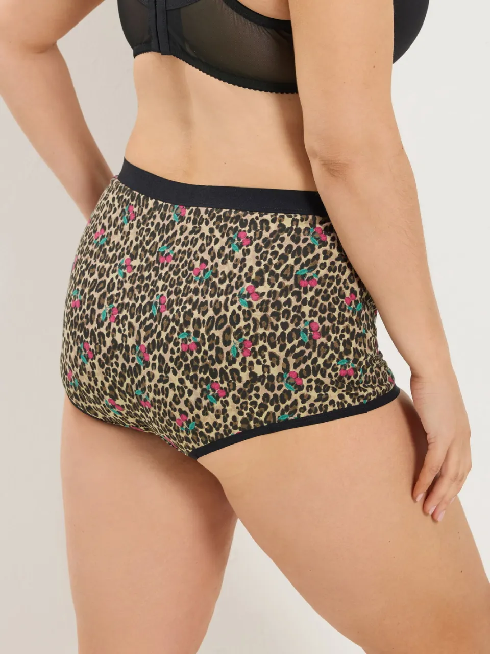 Yours Yourset 5Pack Naturelbruine Shorts Met Dierenprint En Hoge Taillesize 54-56, foto 3