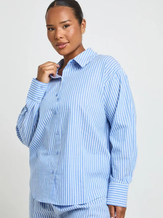 boohoo Dames Plus Katoenen Gestreept Oversized Pyjamashirt blauw, foto 2