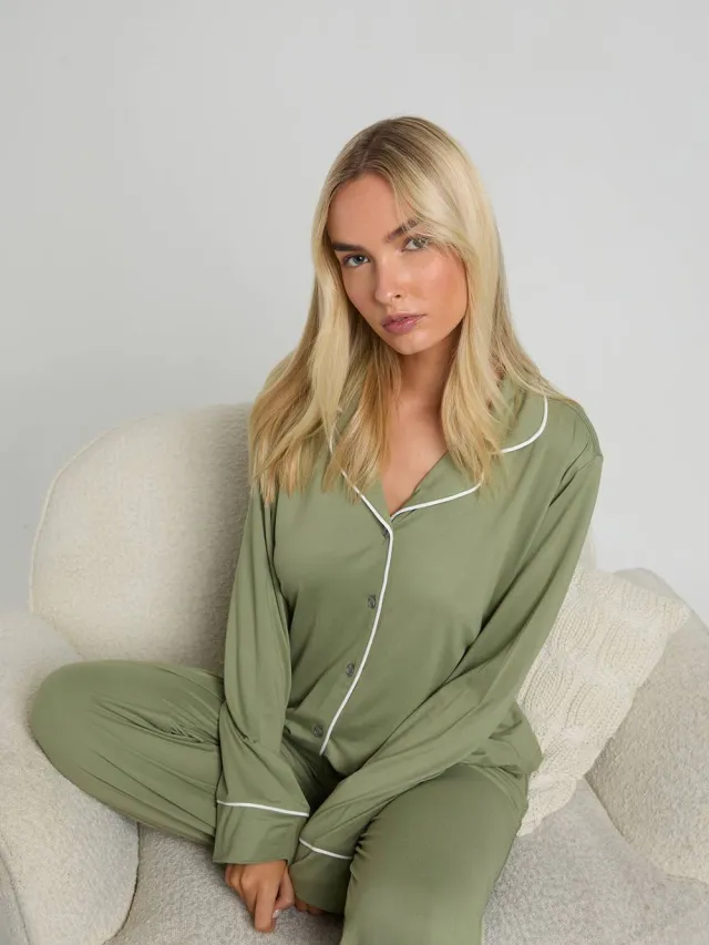boohoo Dames Jersey Piping Detail Langmouwshirt & Broek Pyjamasset Verstandig