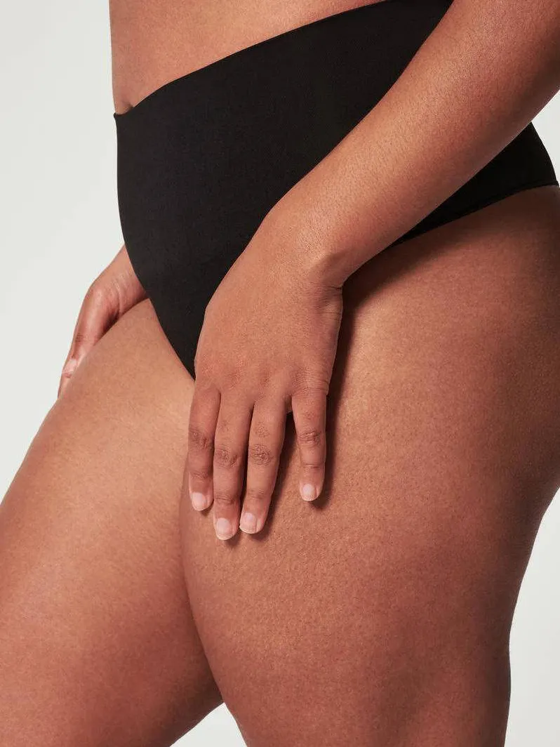 Spanx SPANXshape™ ExtraOrdinary seamless medium corrigerende string zwart, foto 6