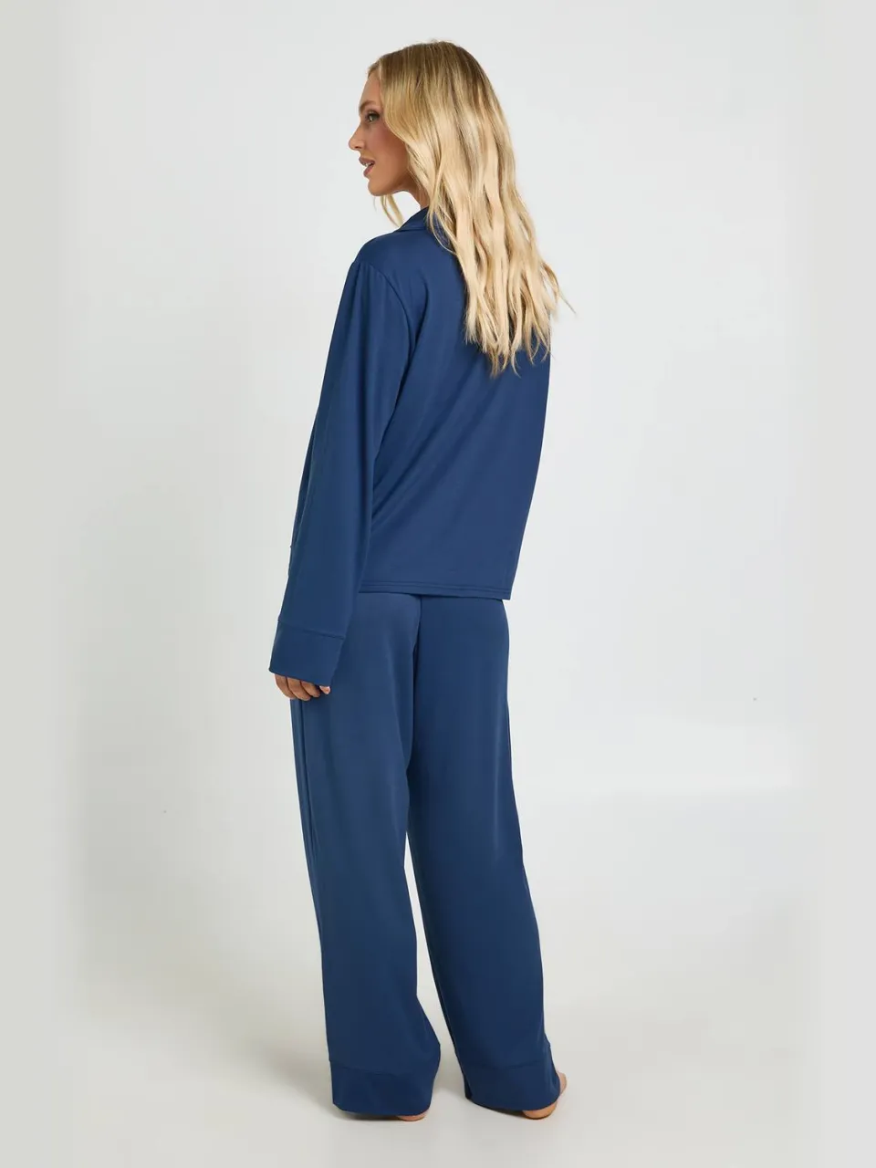 boohoo Dames Petite Pyjama Set Met Zacht Tricot Doorknoop Shirt En Broek marineblauw, foto 2