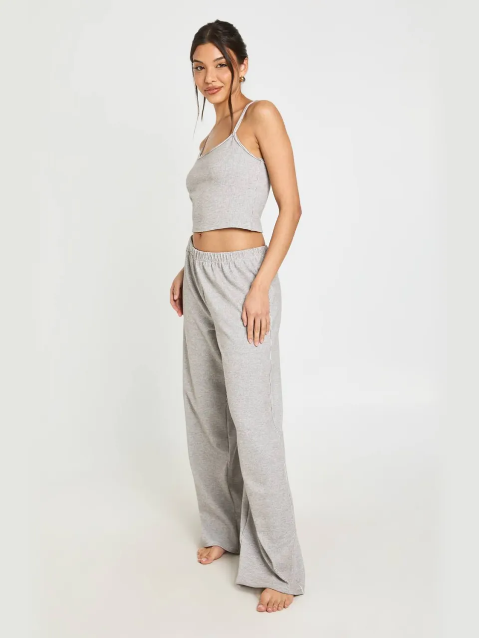 boohoo Dames Geribbelde Cami & Broek Pyjama Set Met Contrastdetail grijs, foto 2