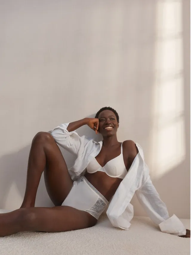 Next Dames - Ultimate Comfort Premium beha met kant en micromodal met vulling en volledige cups - Crème Cream