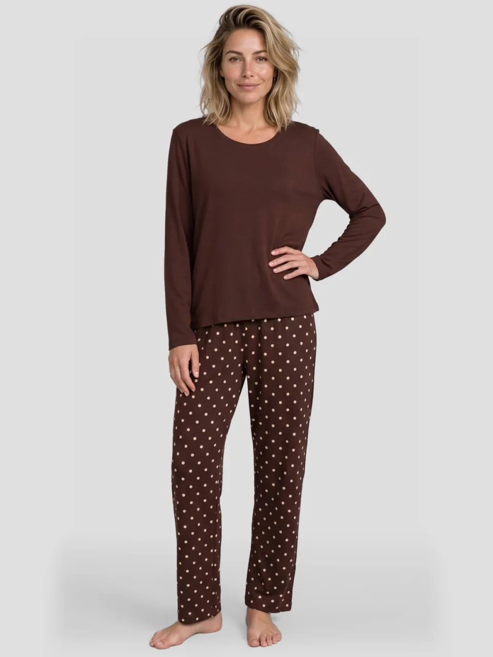 Dreamcovers pyjamaset donkerbruin met stippen Donkerbruin/wit