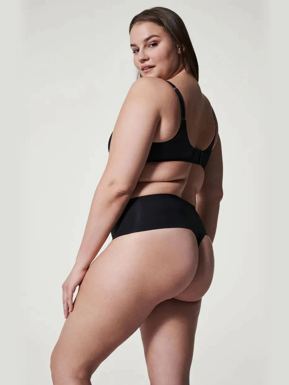 SPANX SPANXsupersmooth™ Undie-tectable seamless licht corrigerende string zwart, foto 5
