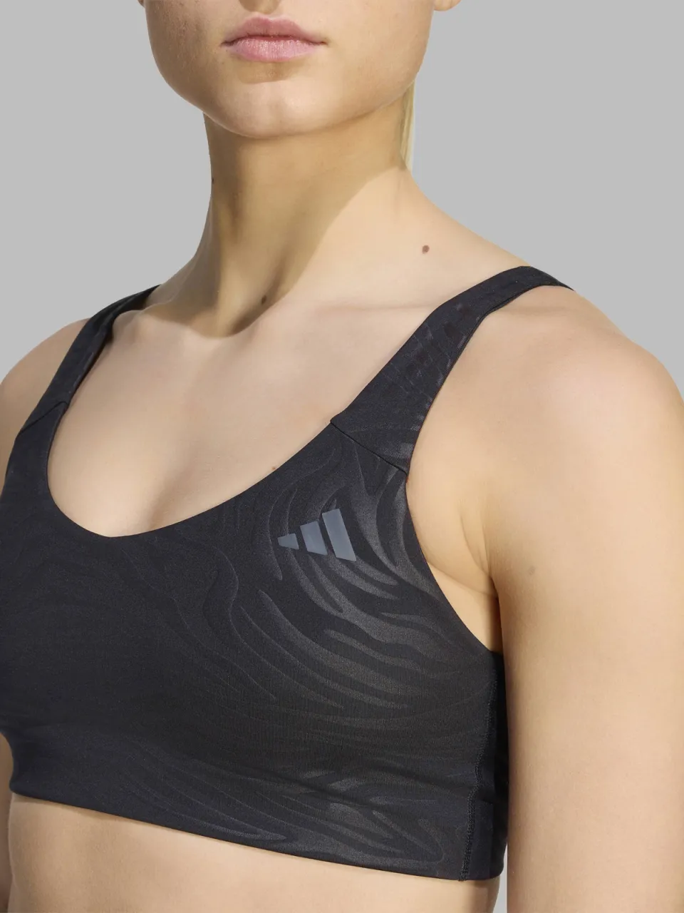 Adidas All Me Essentials Graphic Light Support sportbeha zwart, foto 7