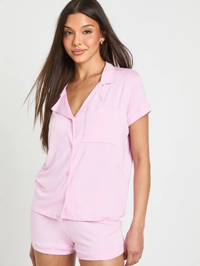 boohoo Dames Zachte Jersey Pyjama Set Met Shirt Met Korte Mouwen & Shorts Baby Roze