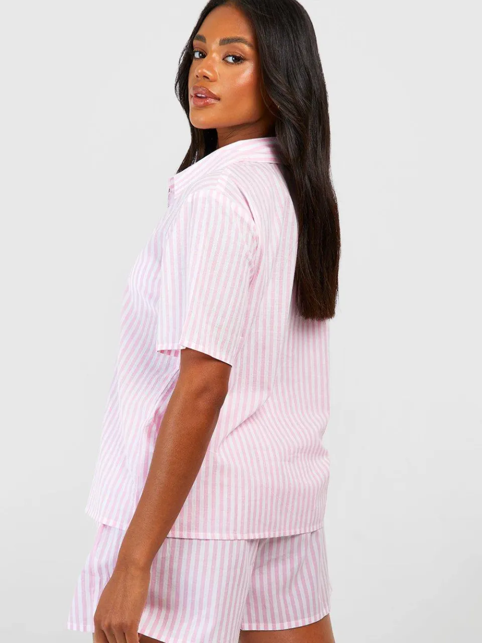 boohoo Dames Cotton Pinstripe Oversized Short Sleeve Pyjama Shirt roze, foto 3