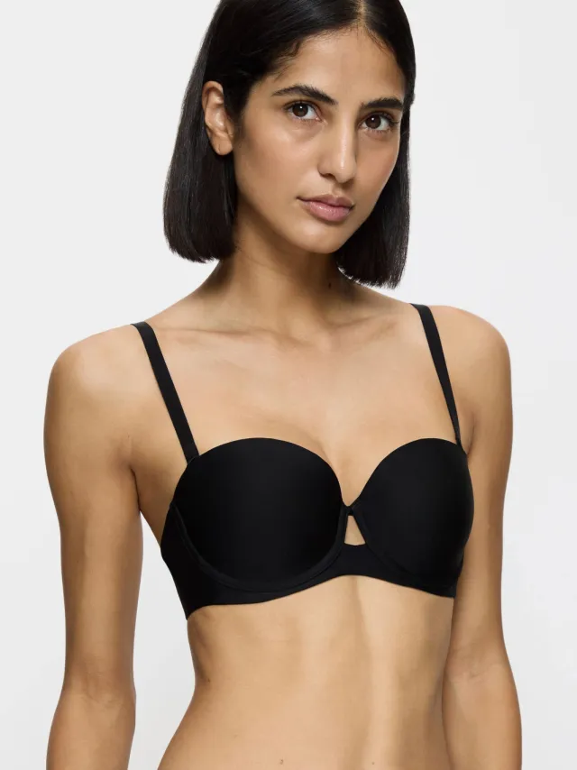 Triumph voorgevormde strapless T-shirt-bh zwart
