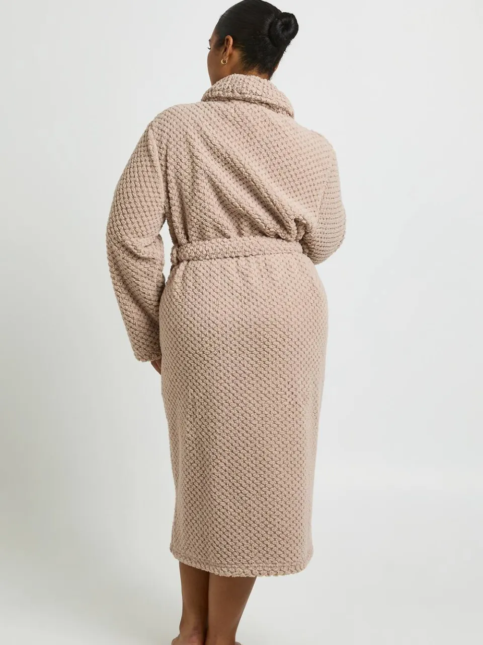 boohoo Dames Plus Wafel Fleece Lange Badjas beige, foto 2